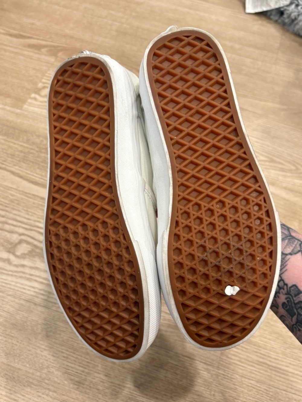 All white monochrome Slip-On vans - Picture 3 of 5